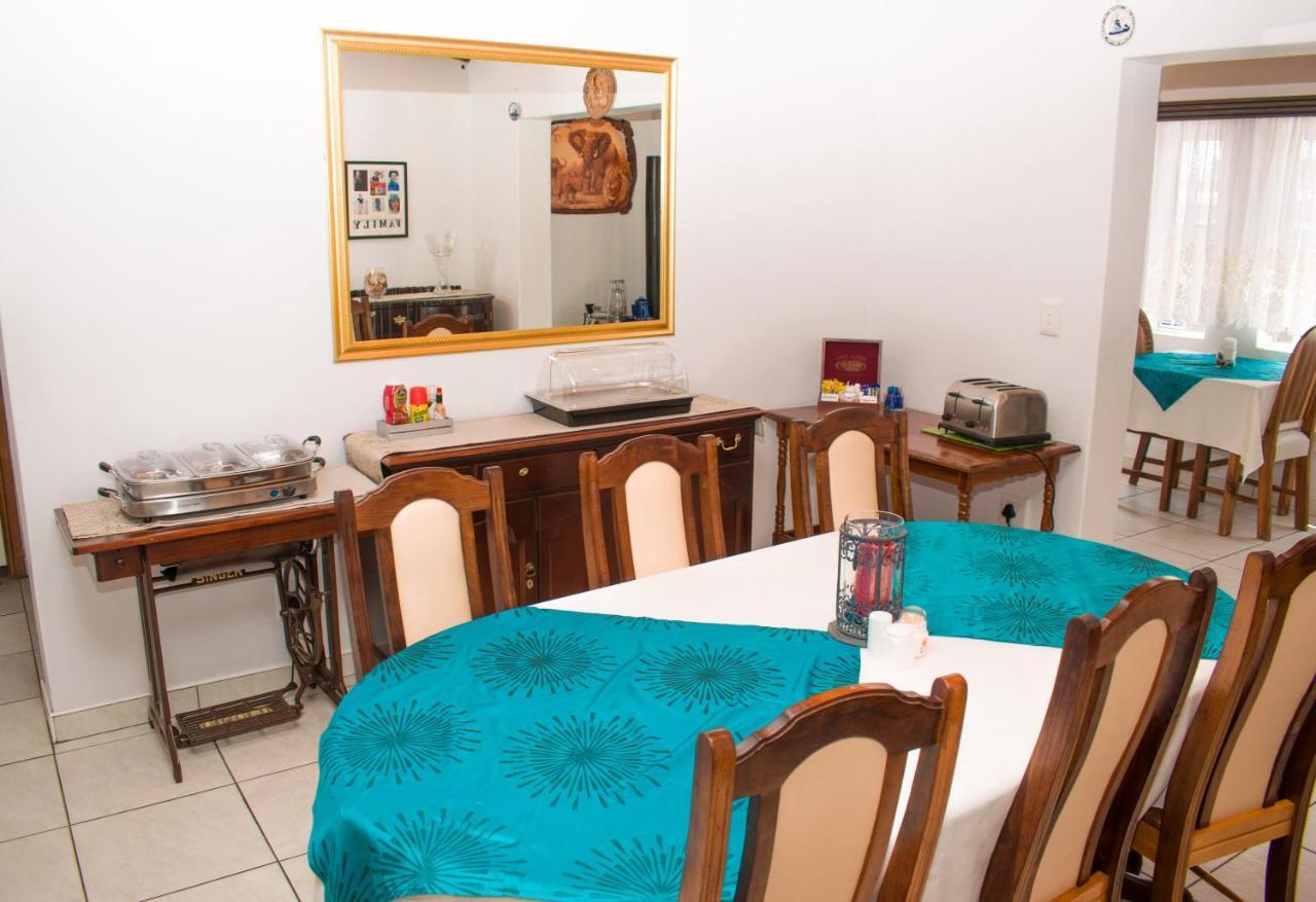 Tina'S Bed And Breakfast Swakopmund Exterior foto